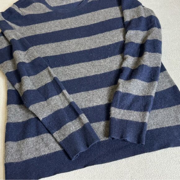 Bloomingdale's Women's Pure 100%Cashmere Sweater in Blue Grey Stripe Size L - Picture 15 of 16